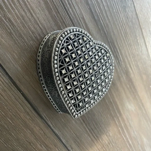 🌞 3 for $15 jewelry box - Picture 2 of 7